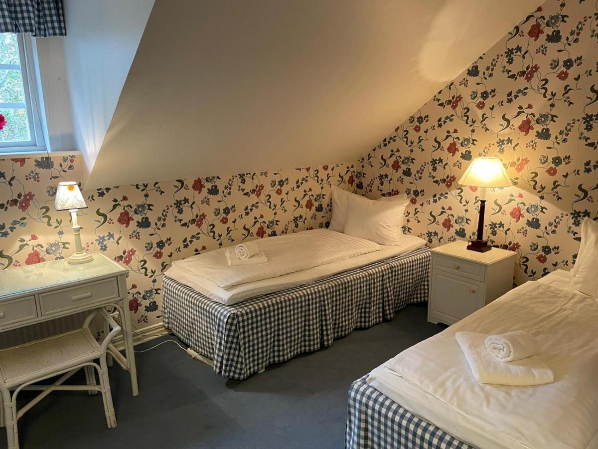 Apertins Hotell Kil Exterior foto