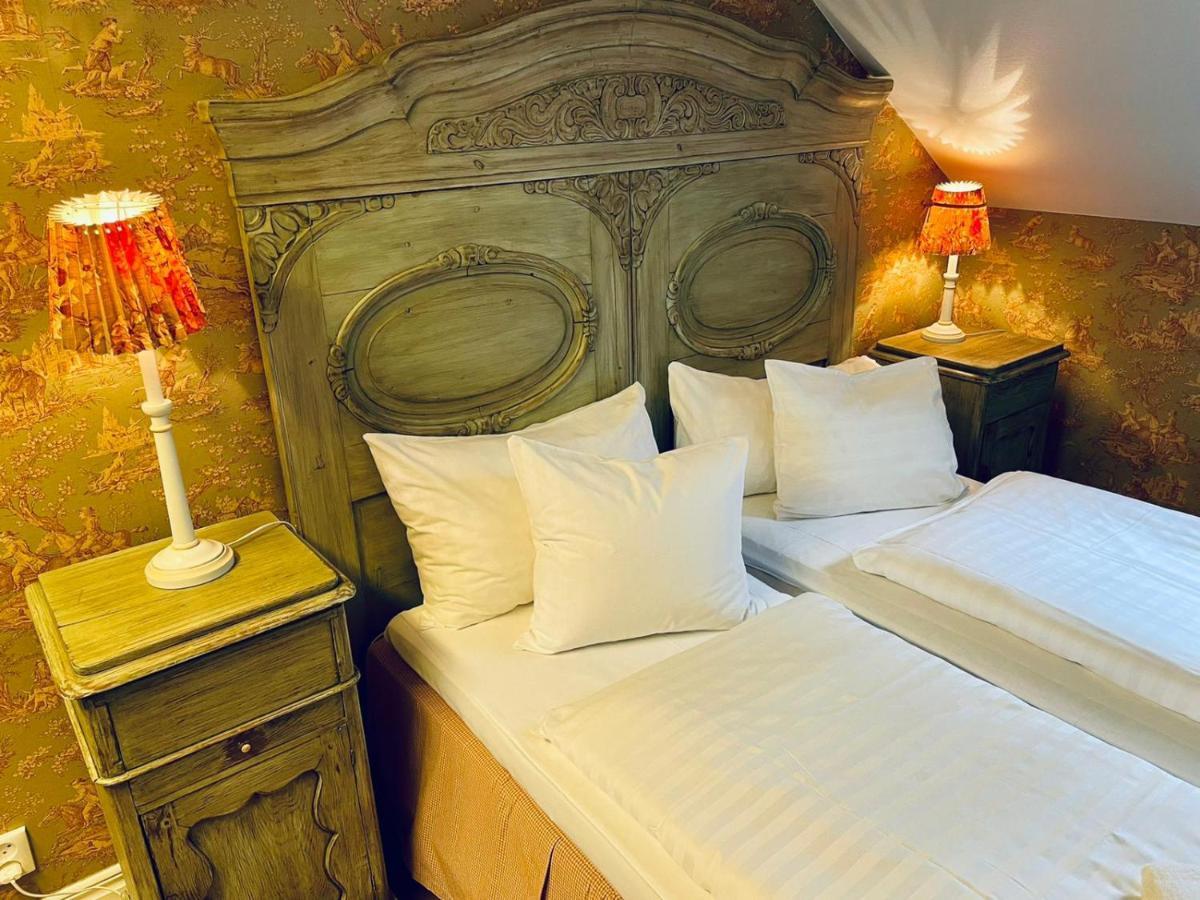 Apertins Hotell Kil Exterior foto